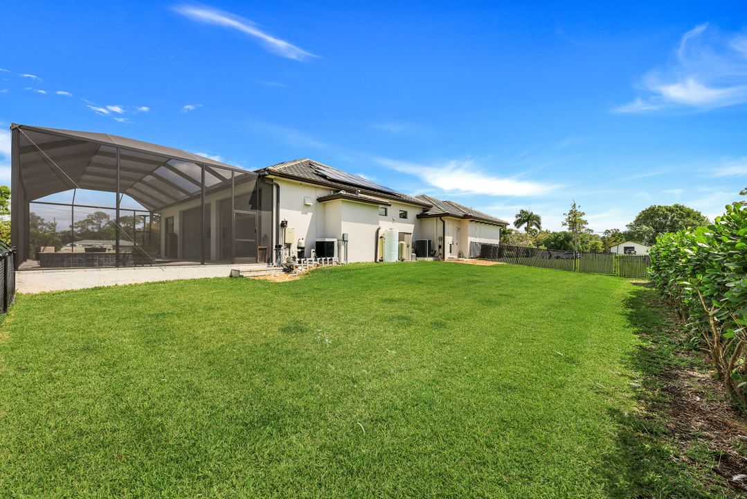 15270 N Pebble Ln, Fort Myers, FL 33912