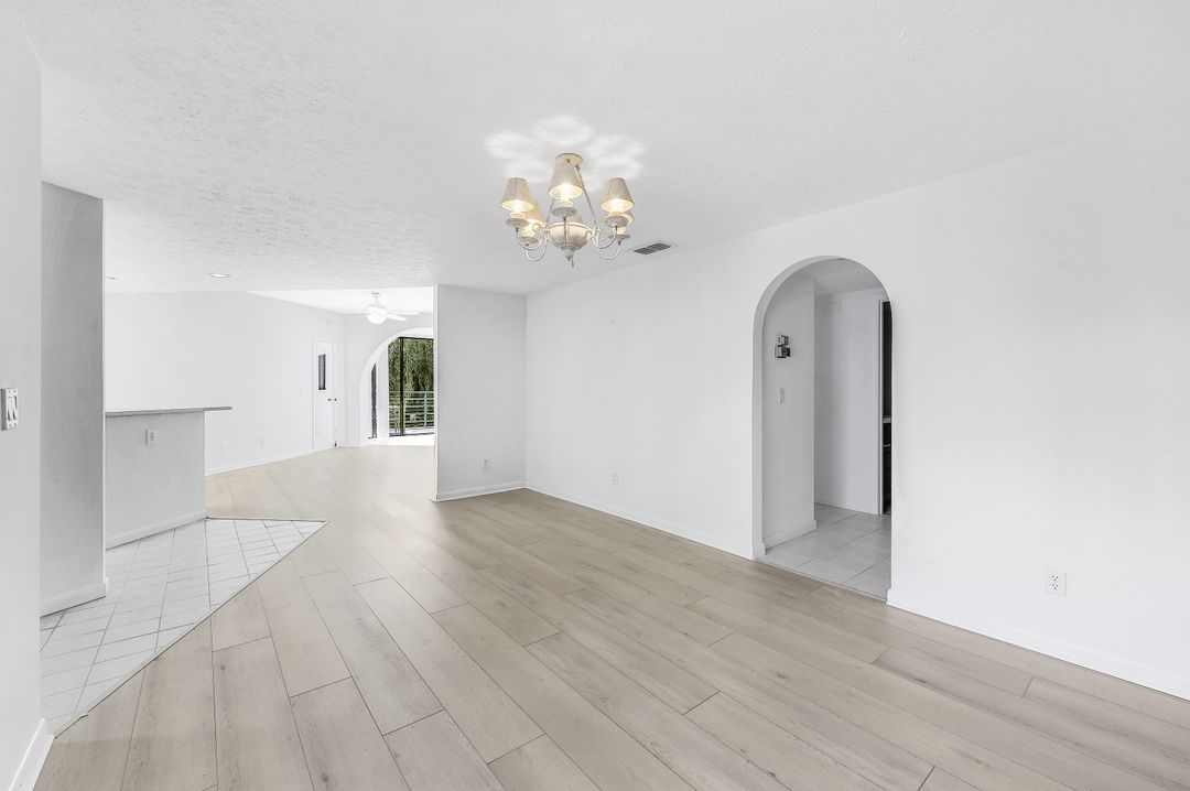 2182 Anchorage Ln  #A, Naples, FL 34104