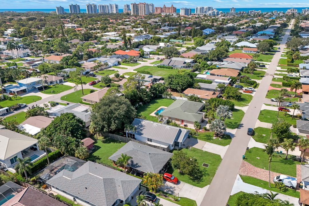 768 96th Ave N, Naples, FL 34108