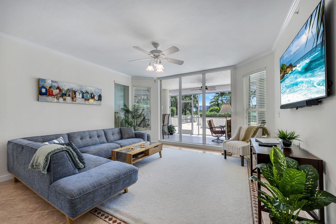 315 Dunes Blvd #T01, Naples, FL 34110