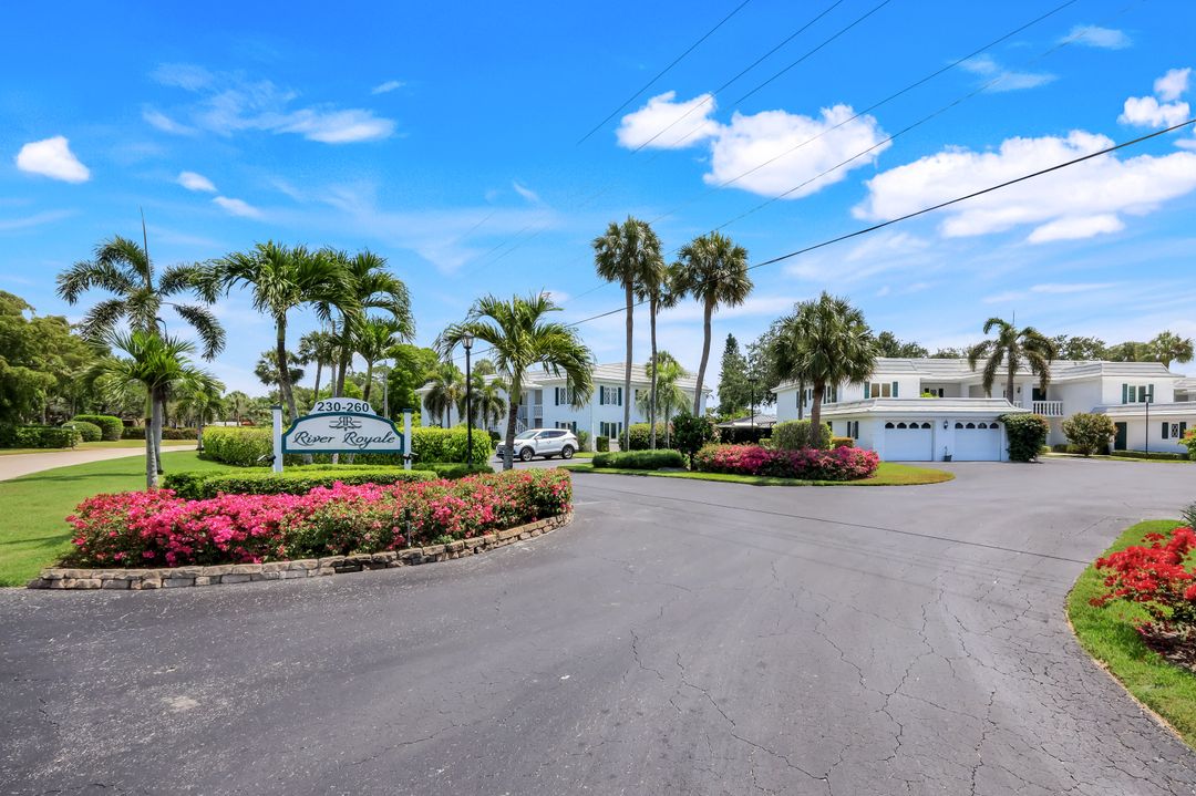 240 Palm River Blvd #202, Naples, FL 34110