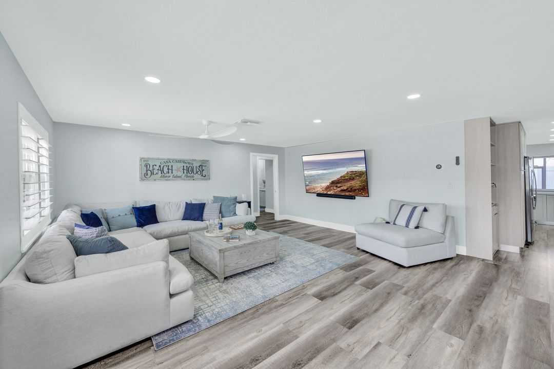 318 Castaways St, Marco Island, FL 34145