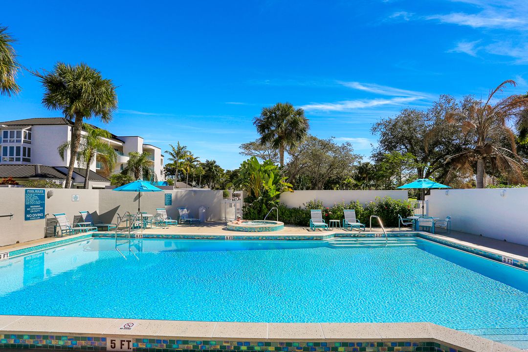 355 Park Shore Dr #1-134, Naples, FL 34103