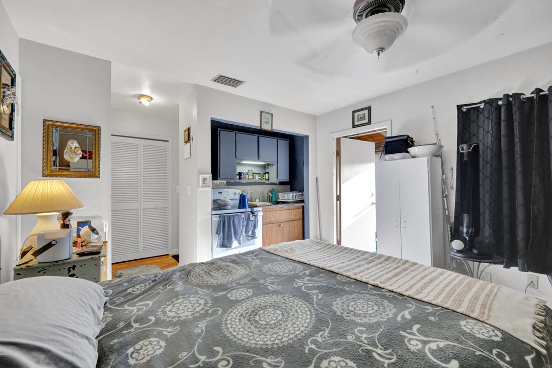 225 Cape Coral Pkwy E, Cape Coral, FL 33904