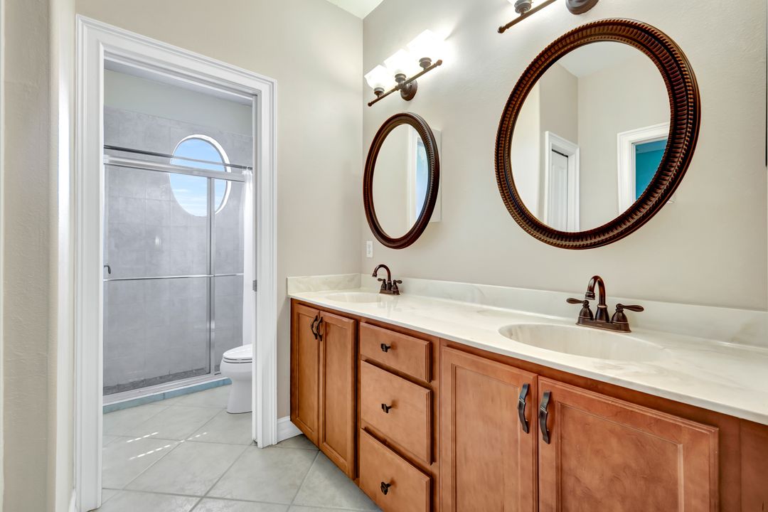 18493 Royal Hammock Blvd, Naples, FL 34114