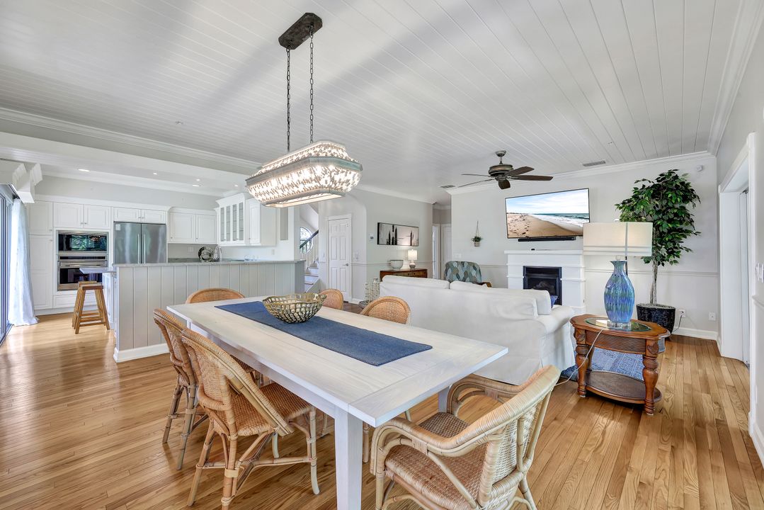 3822 Survey Cir, Bonita Springs, FL 34134