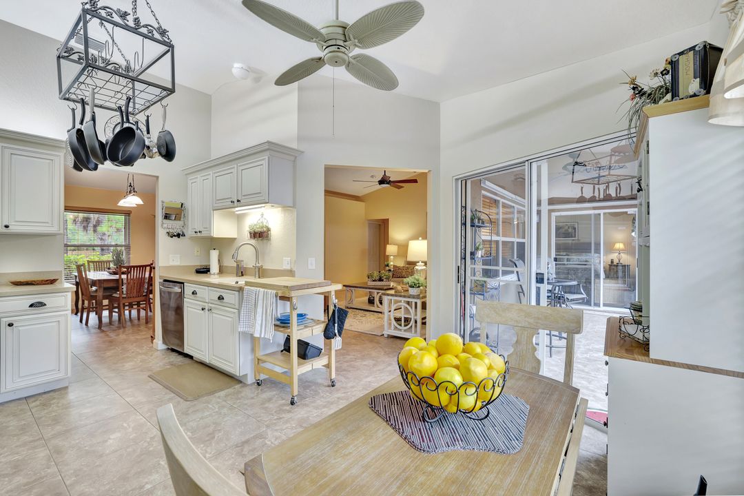 660 20th St SE, Naples, FL 34117