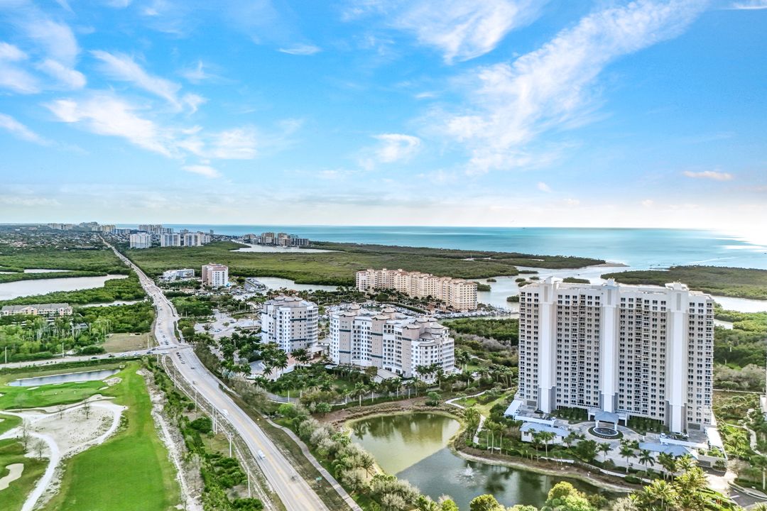 13675 Vanderbilt Dr #210, Naples, FL 34110