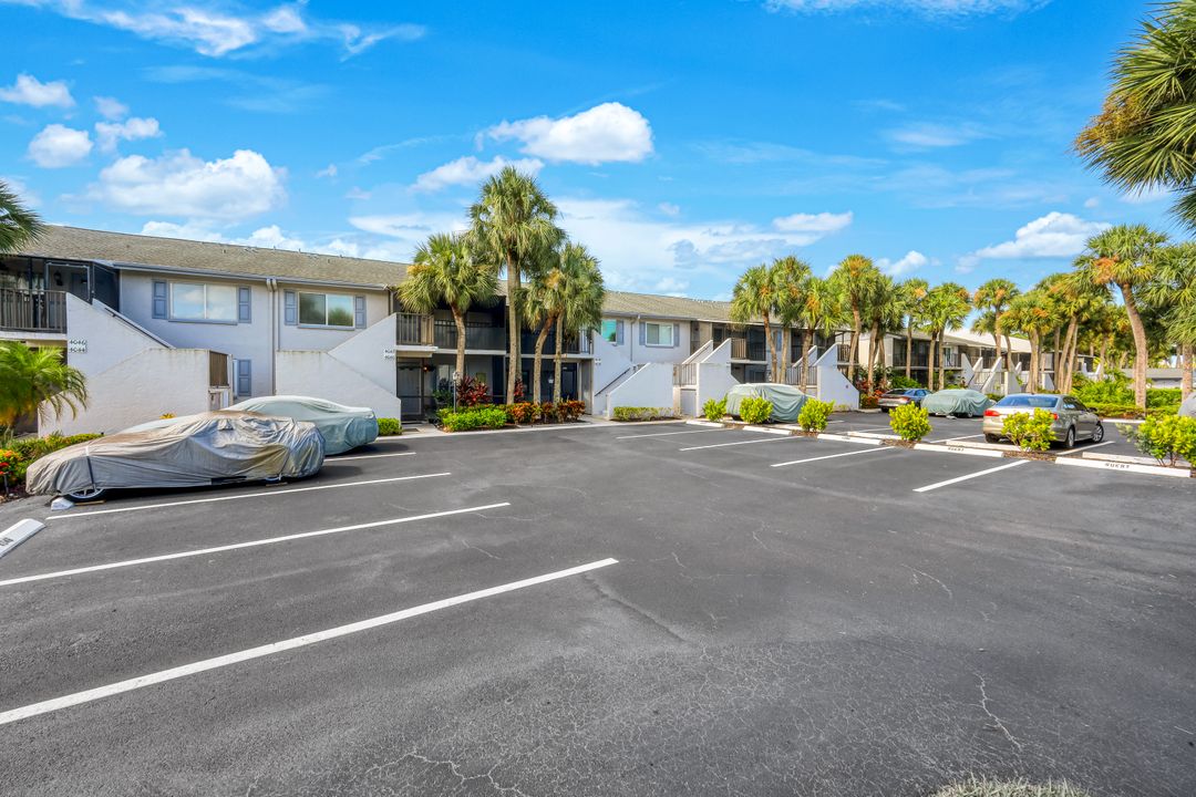 4038 Northlight Dr #1506, Naples, FL 34112
