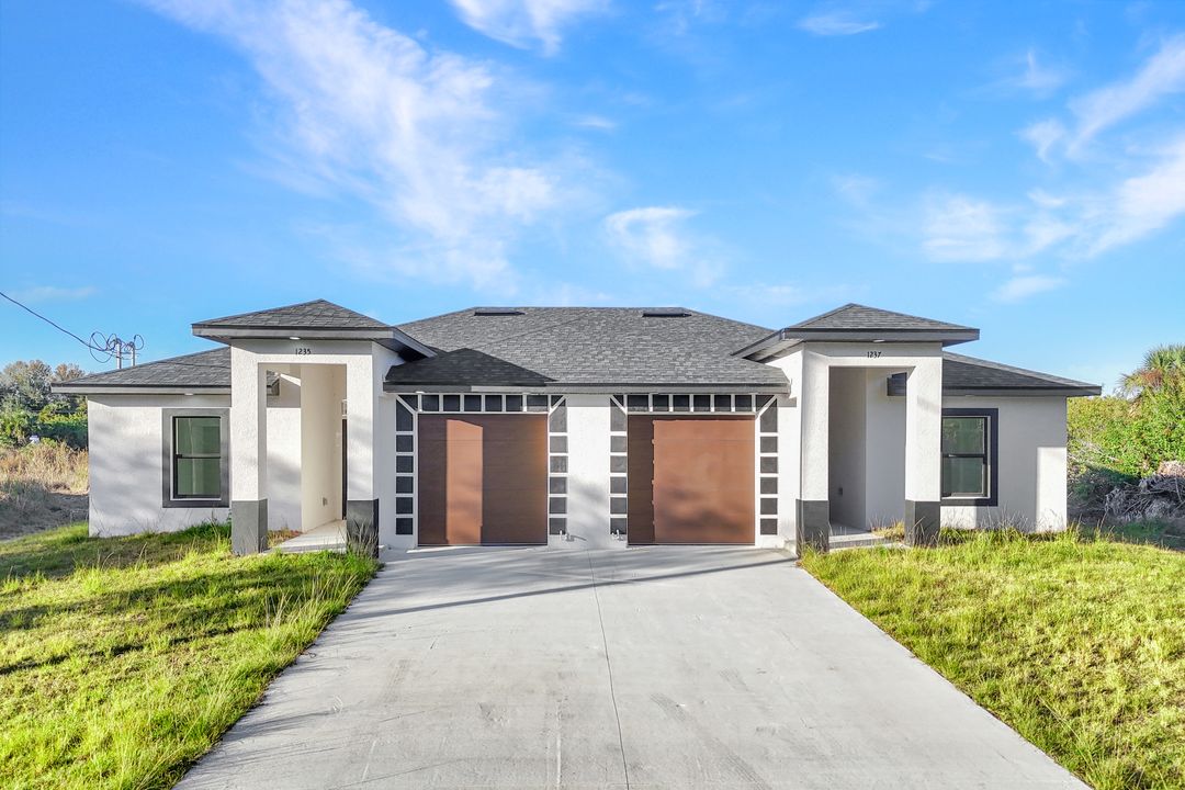 1237 Hillcrest St E, Lehigh Acres, FL 33974