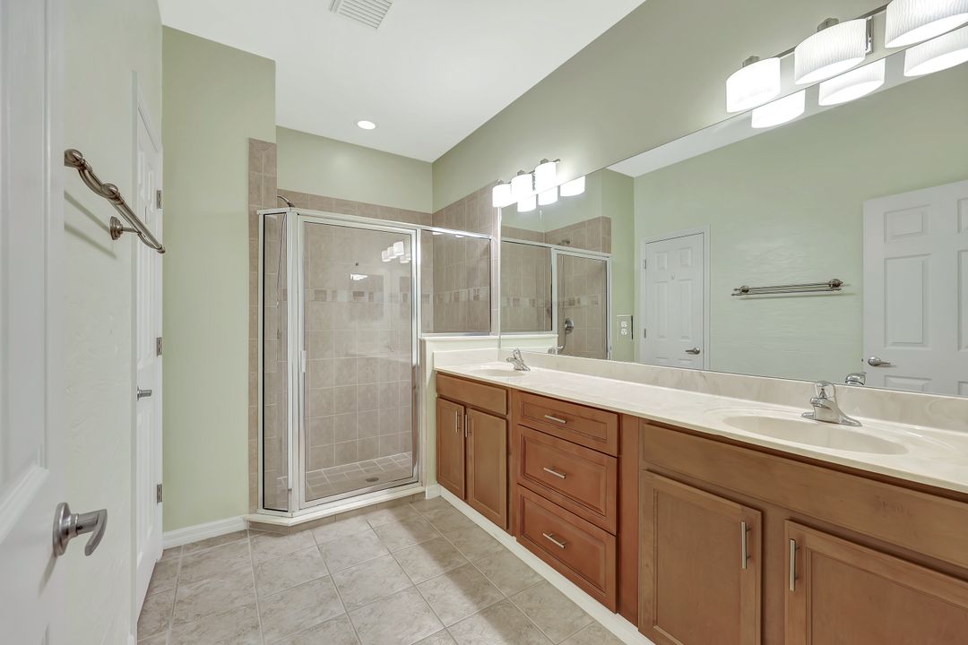 3737 Pino Vista Way, Estero, FL 33928