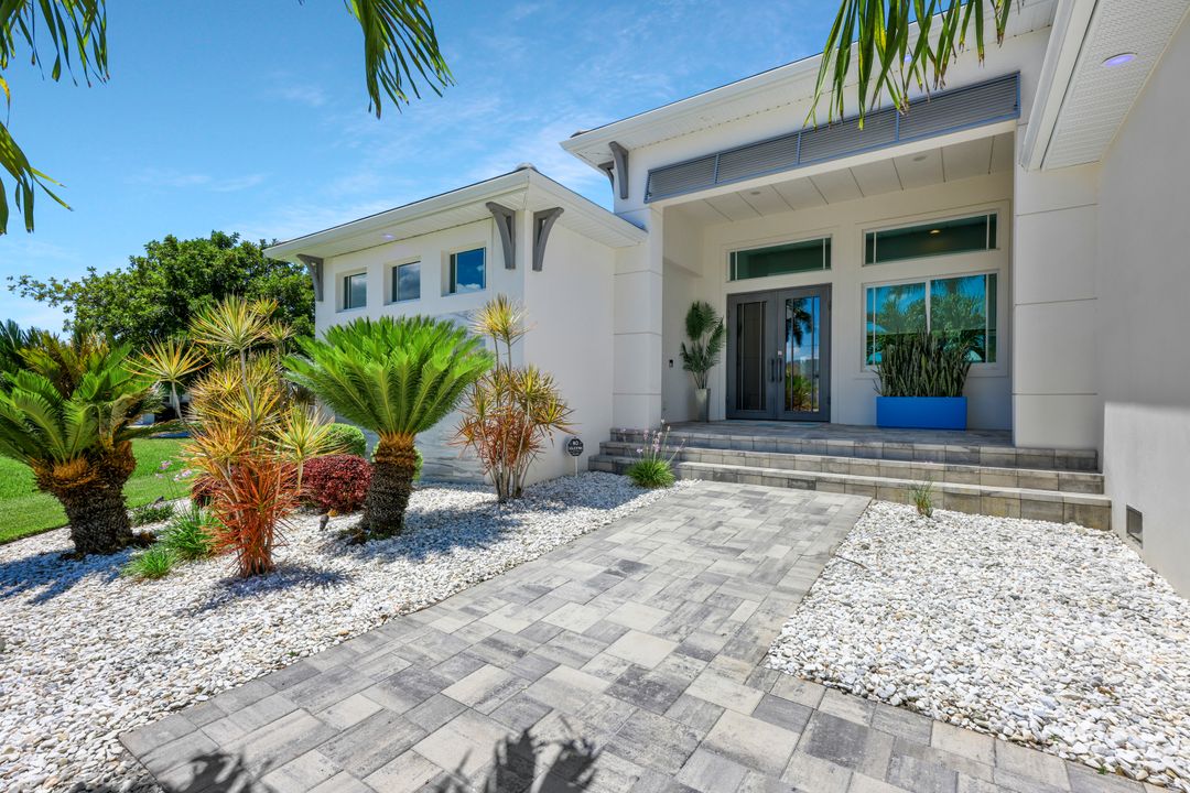 3816 SE 21st Pl, Cape Coral, FL 33904