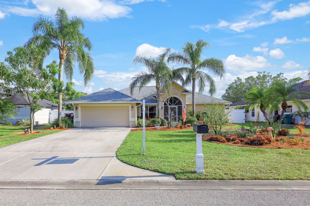 104 Heritage Way, Naples, FL 34110