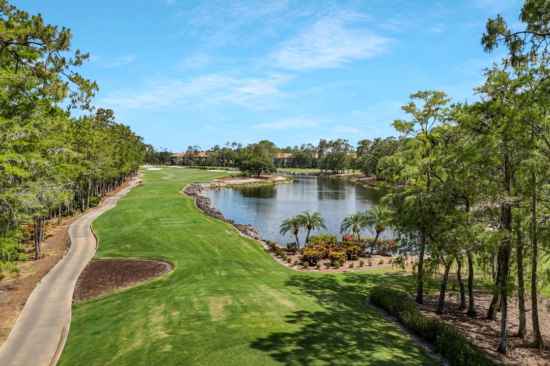 8275 Danbury Blvd #104, Naples, FL 34120