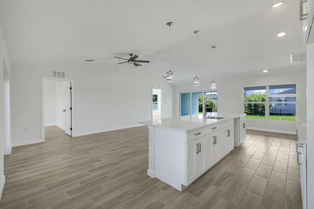 1409 NE 18th Pl, Cape Coral, FL 33909