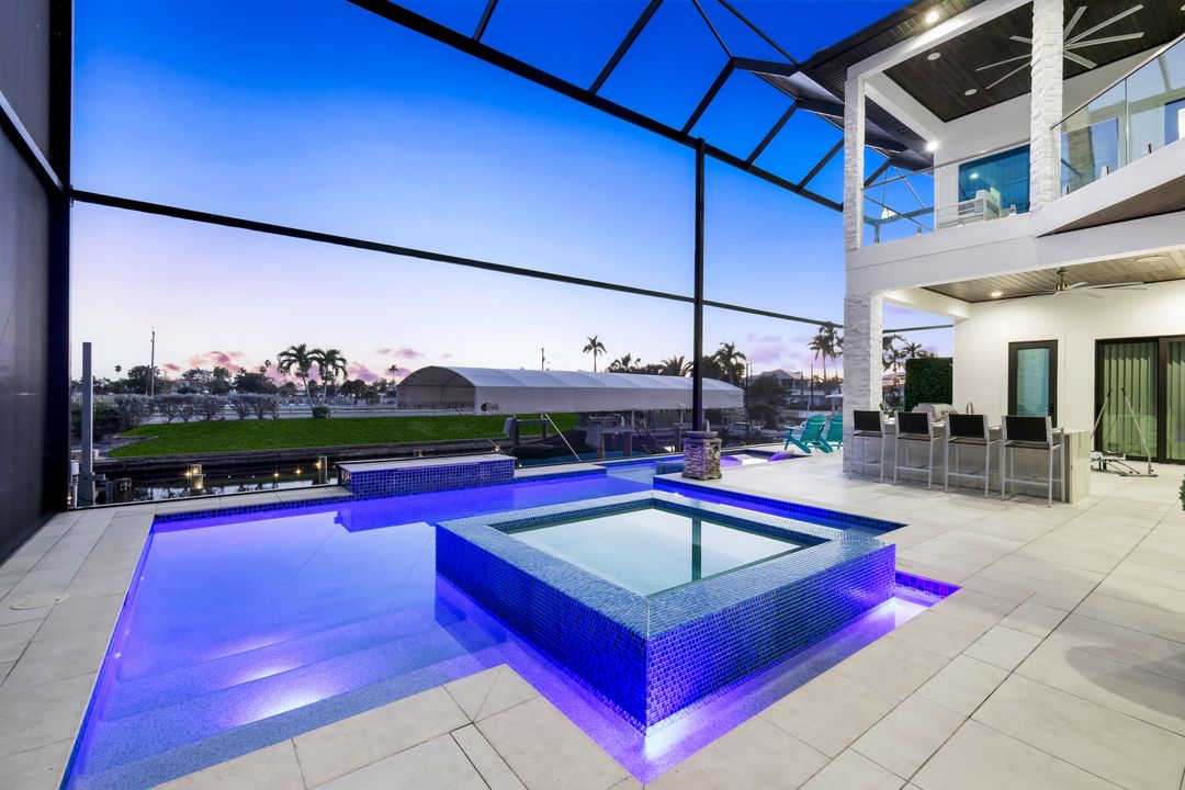 1110 Lenox Ct, Cape Coral, FL 33904