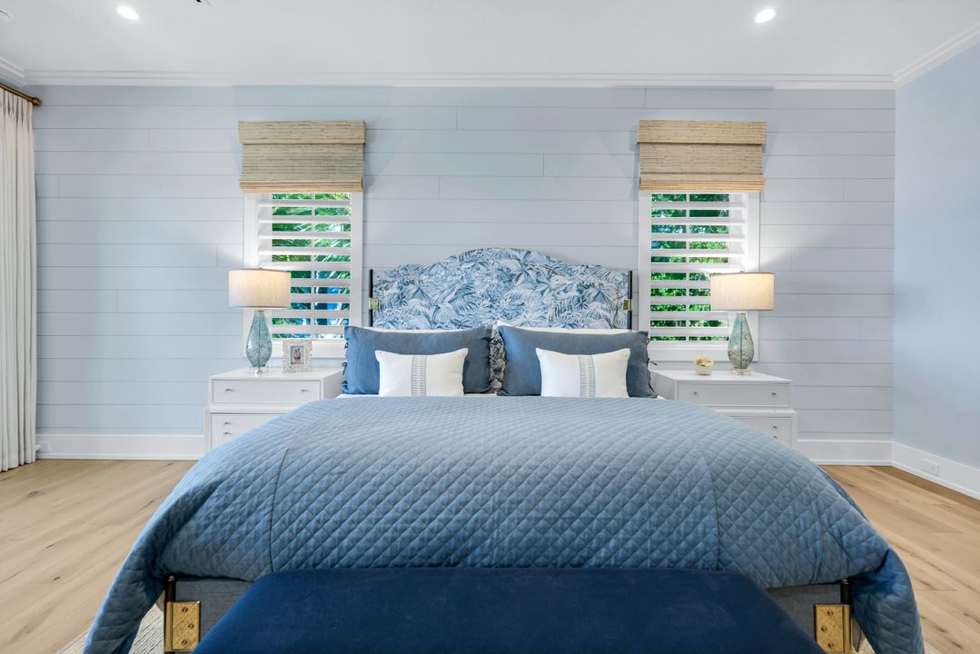 310 Seabreeze Dr, Marco Island, FL 34145