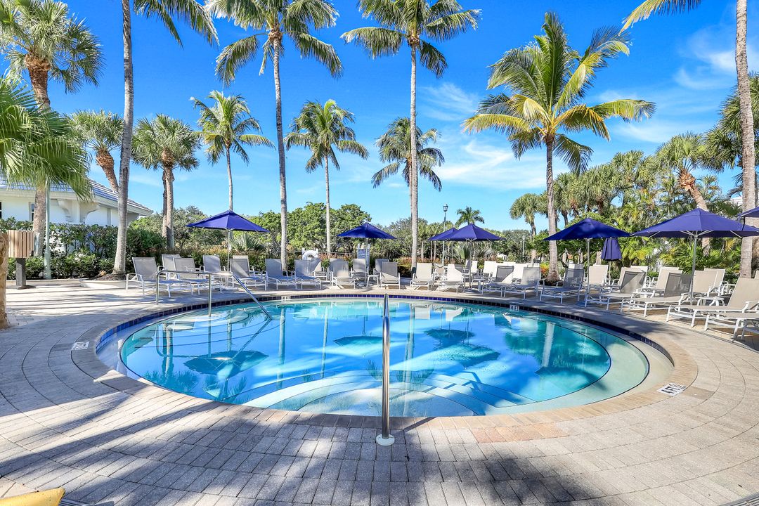 3715 Montreux Ln #204, Naples, FL 34114