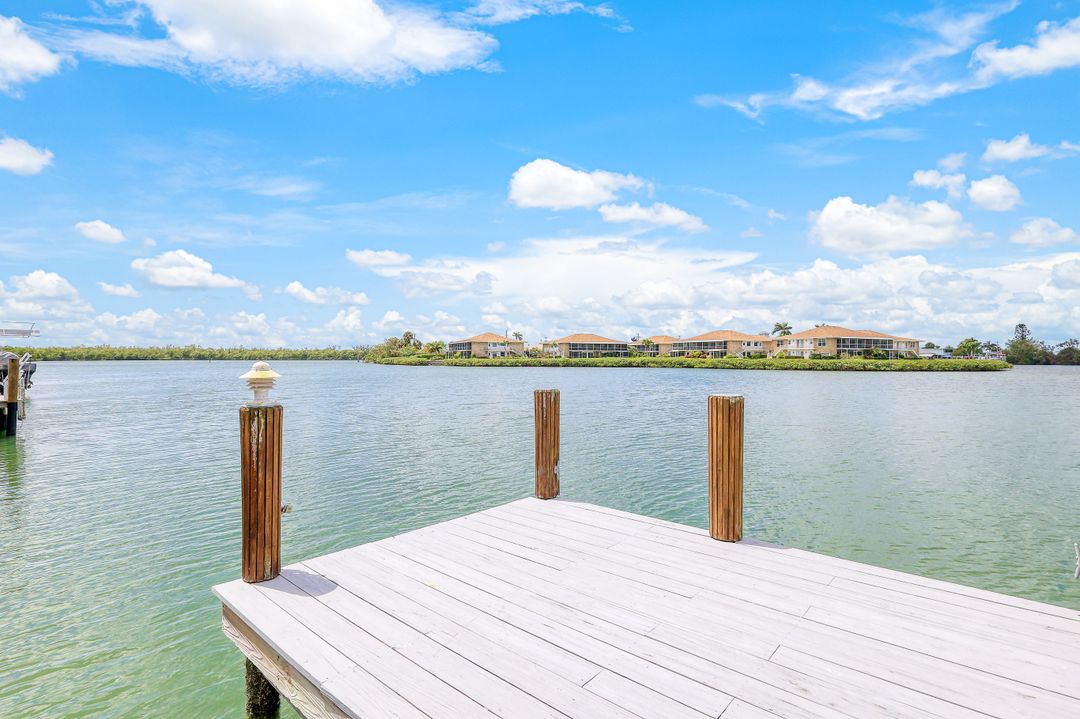 418 Panay Ave, Naples, FL 34113