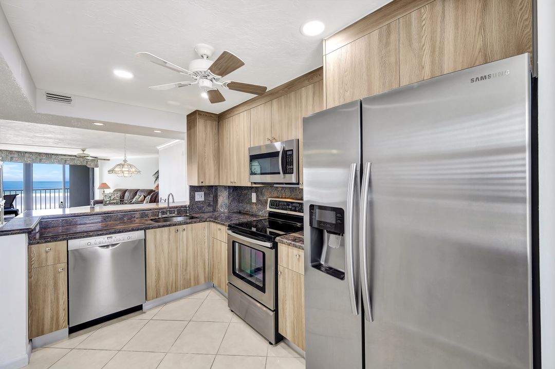 320 Seaview Ct #804, Marco Island, FL 34145