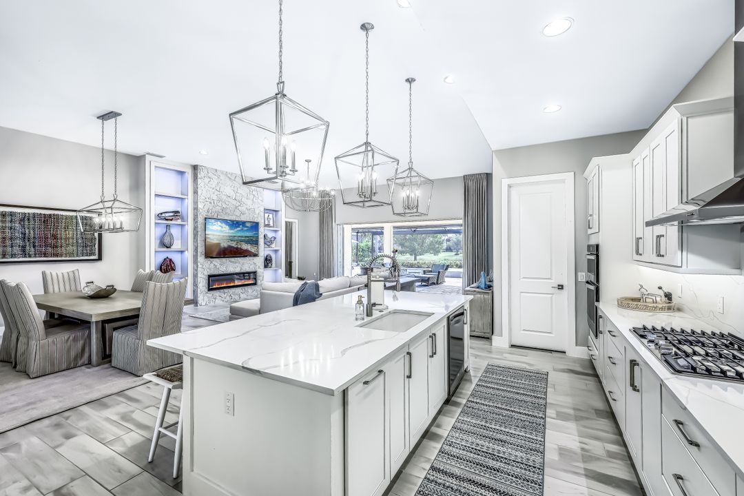 3178 Cotuit Ln, Naples, FL 34114