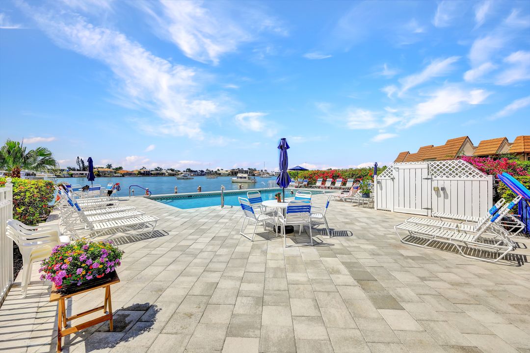 711 W Elkcam Cir #307, Marco Island, FL 34145