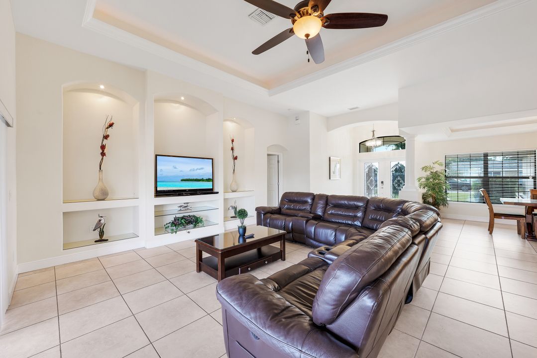 1409 SE 17th St, Cape Coral, FL 33990