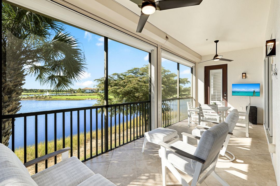 8755 Coastline Ct #201, Naples, FL 34120