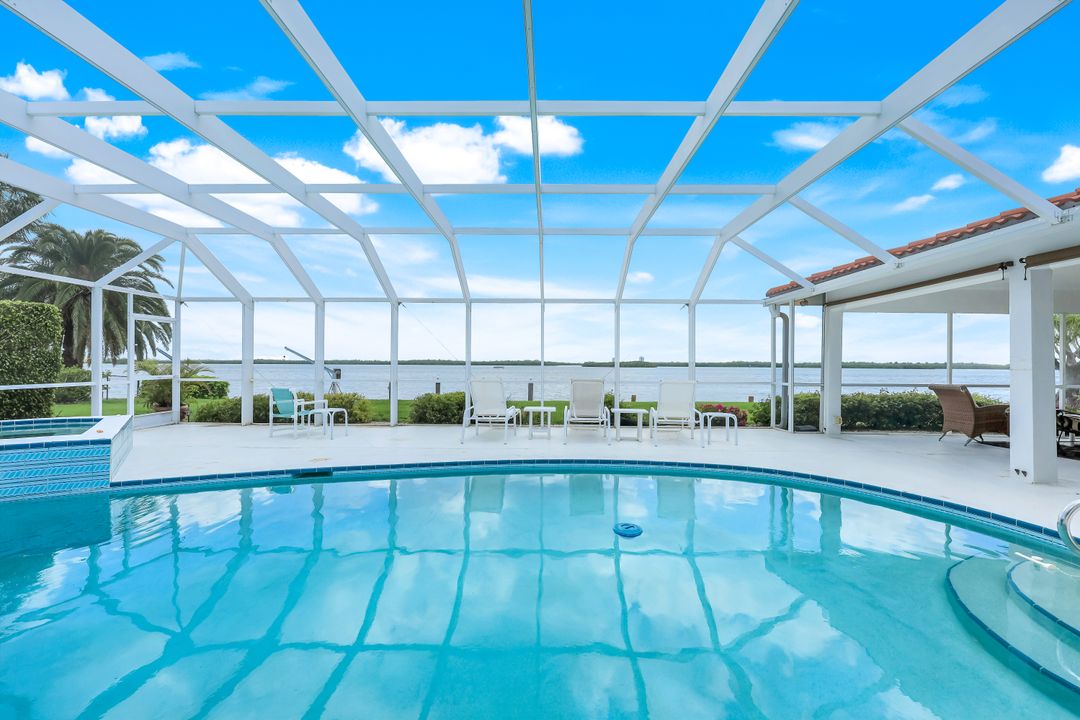 1268 Laurel Ct, Marco Island, FL 34145