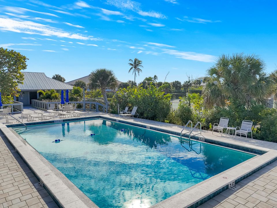 4353 Gulf Pines Dr, Sanibel, FL 33957