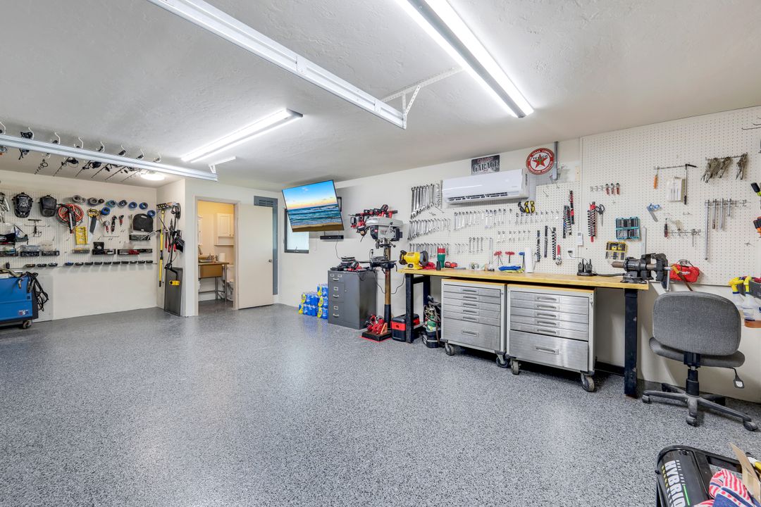 1838 Whitecap Cir, North Fort Myers, FL 33903