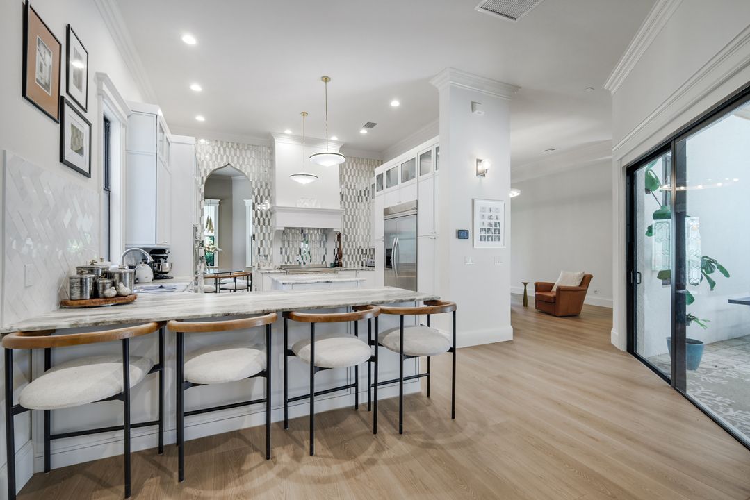1455 Hemingway Pl, Naples, FL 34103