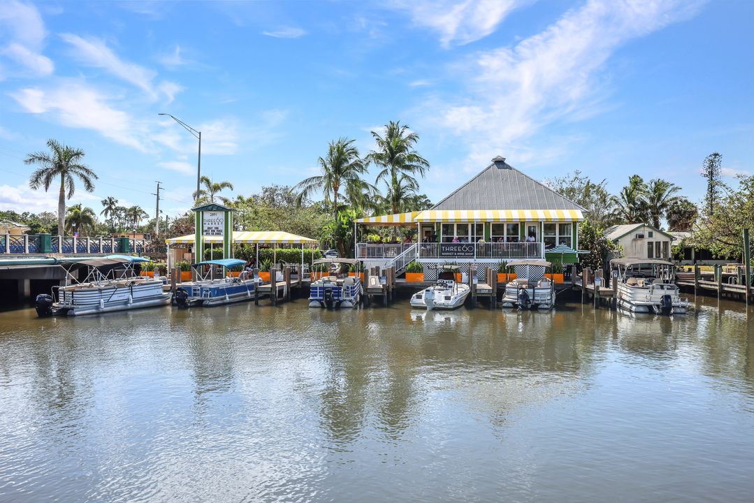 3163 Caledonia Ave, Naples, FL 34112