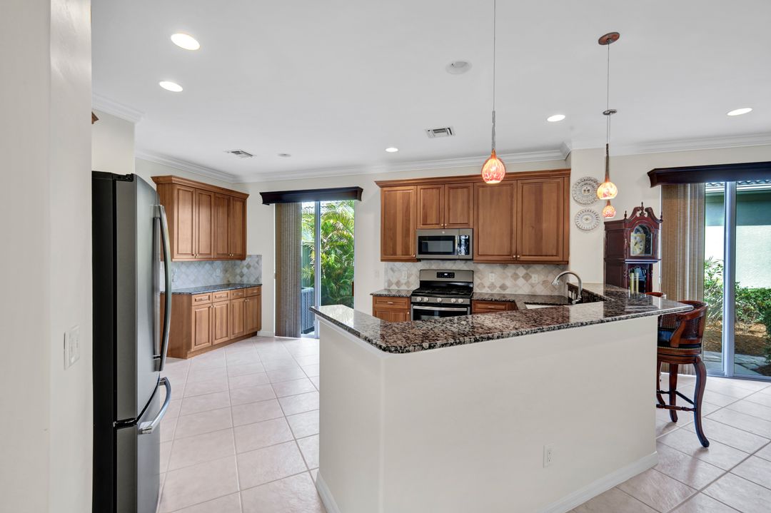 9359 Trieste Dr, Fort Myers, FL 33913