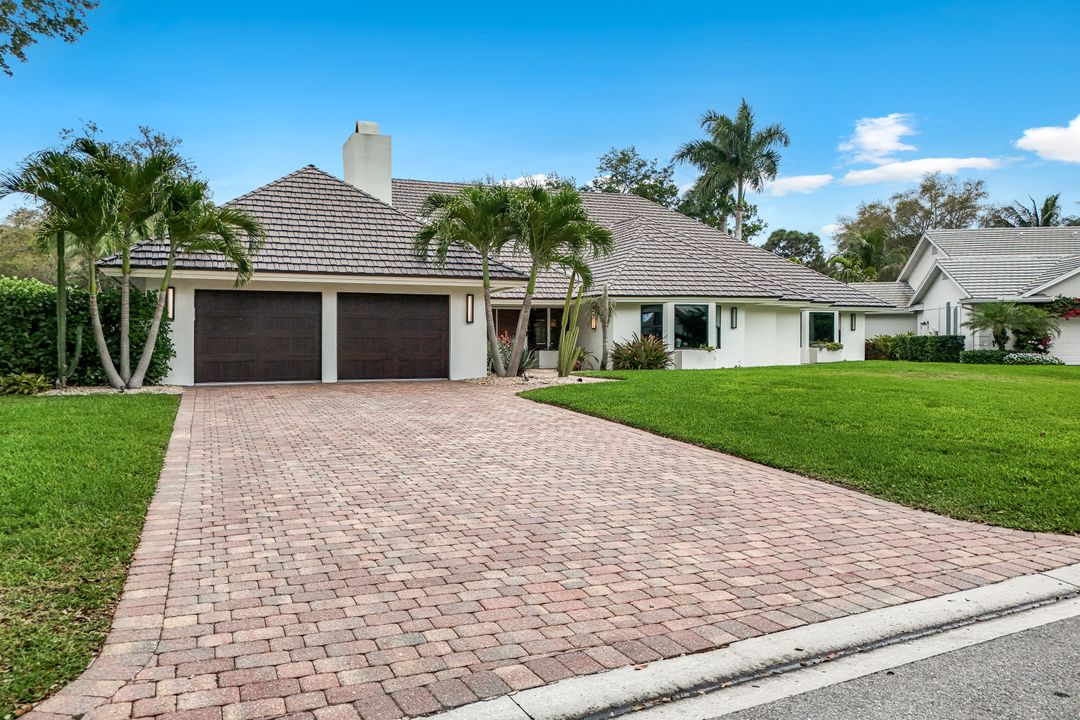 730 Bay Tree Ct, Naples, FL 34108