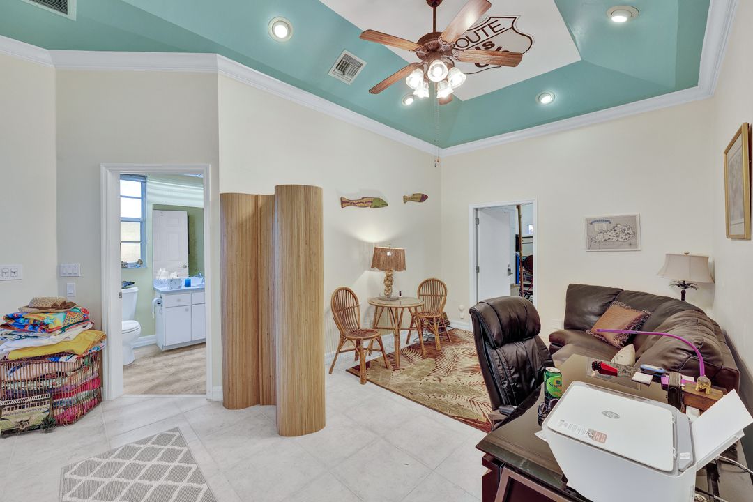 907 SW 51st Terrace, Cape Coral, FL 33914