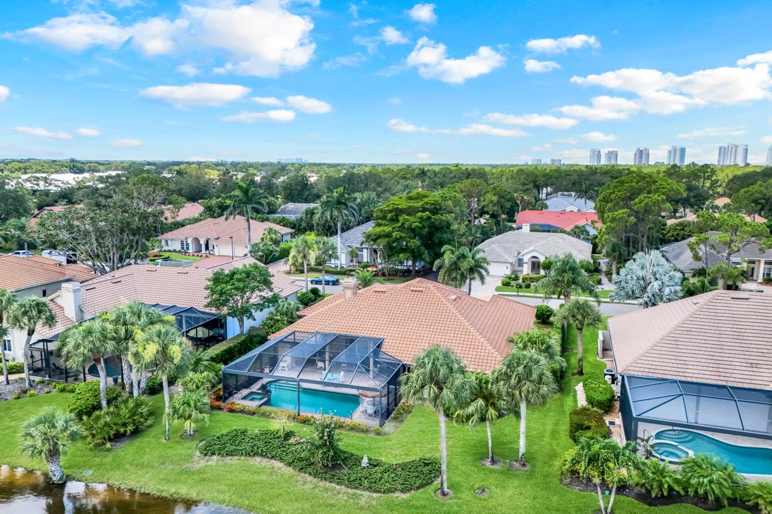 3760 Lakemont Dr, Bonita Springs, FL 34134