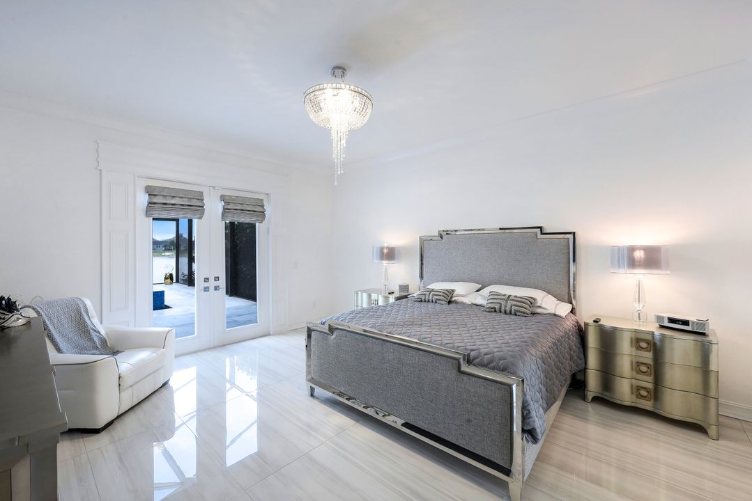 14448 Neptune Ave, Naples, FL 34114