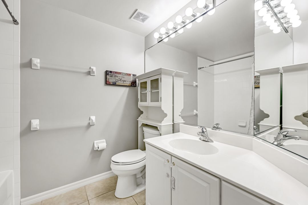 1345 Henley St #706, Naples, FL 34105