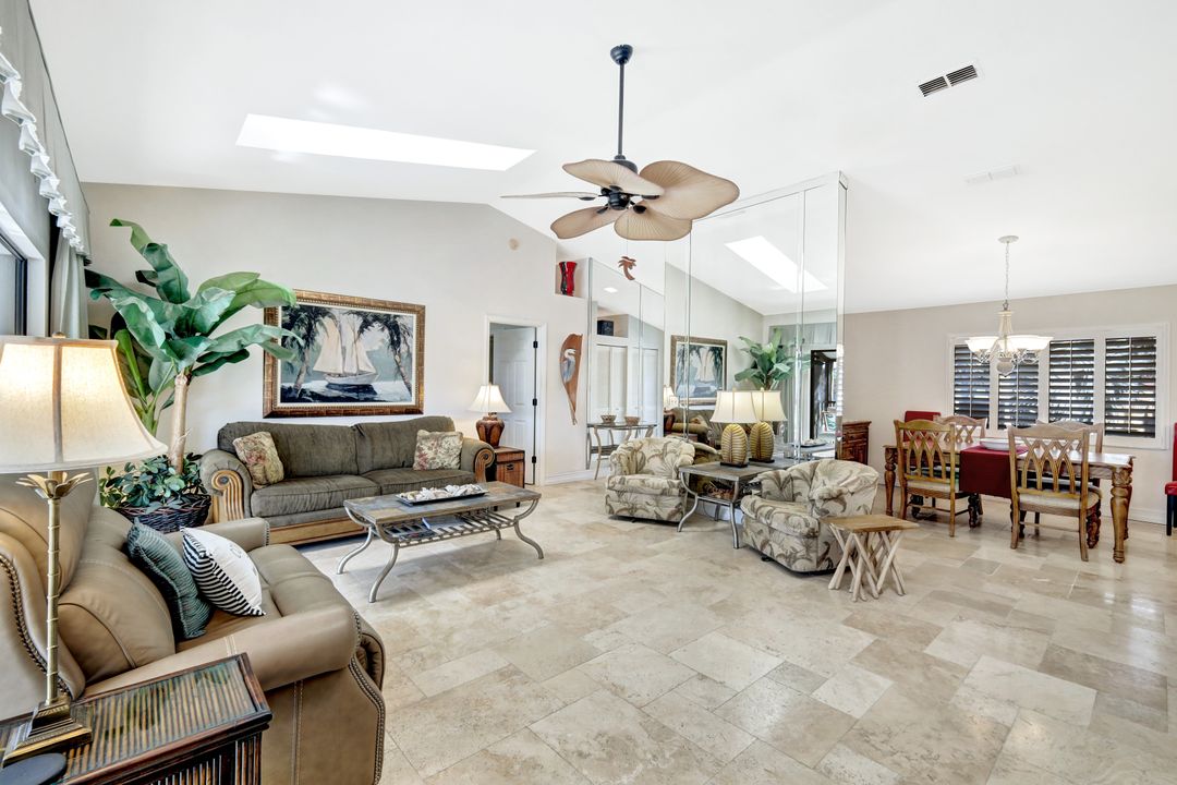 191 Albi Rd #4, Naples, FL 34112