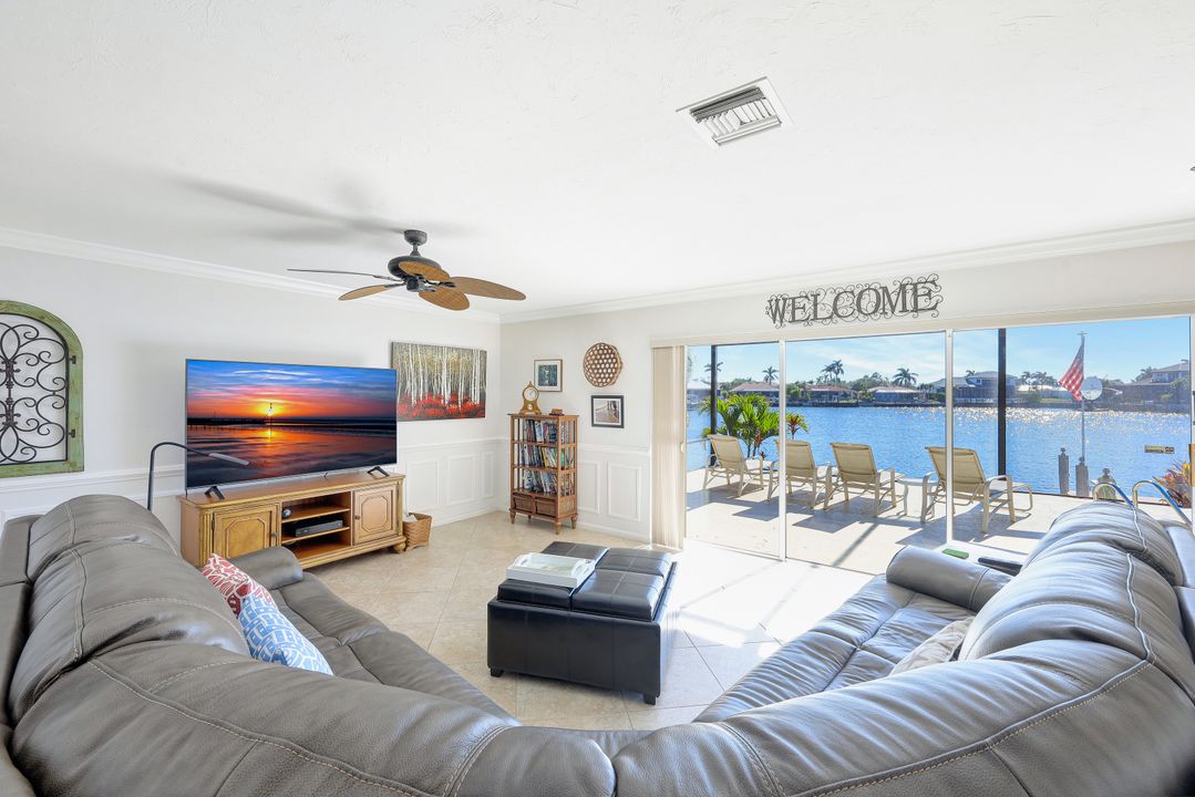 1235 Shenandoah Ct, Marco Island, FL 34145