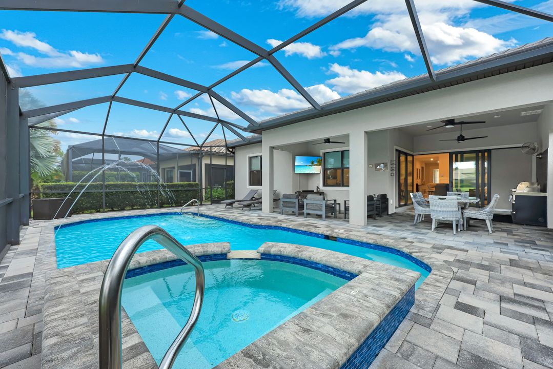 9405 Whooping Crane Wy, Naples, FL 34120