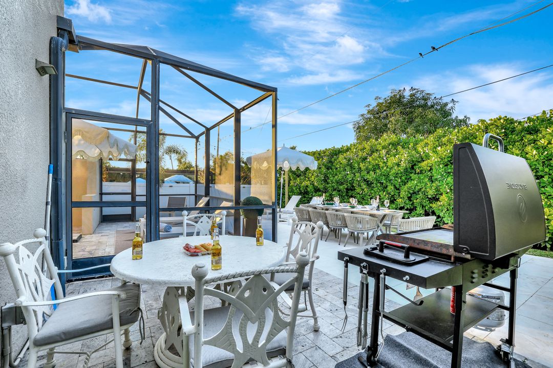 531 105th Ave N, Naples, FL 34108