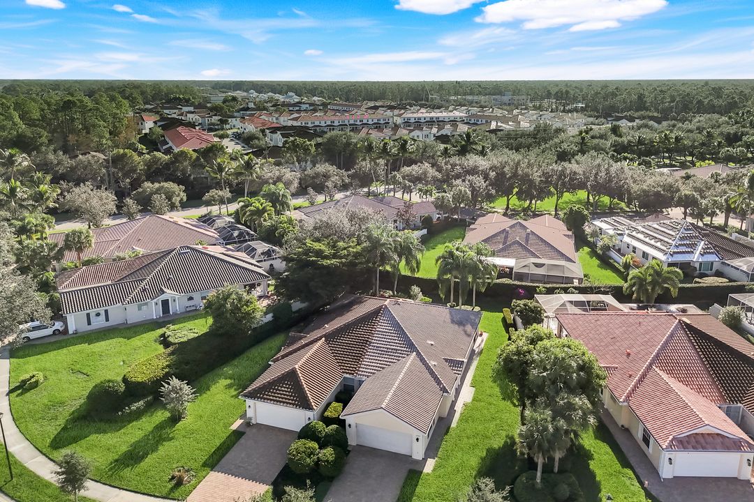 3333 Cayman Ln, Naples, FL 34119