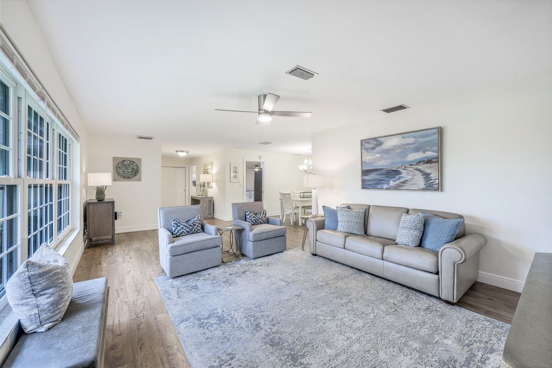 6890 Hendry Creek Dr, Fort Myers, FL 33908