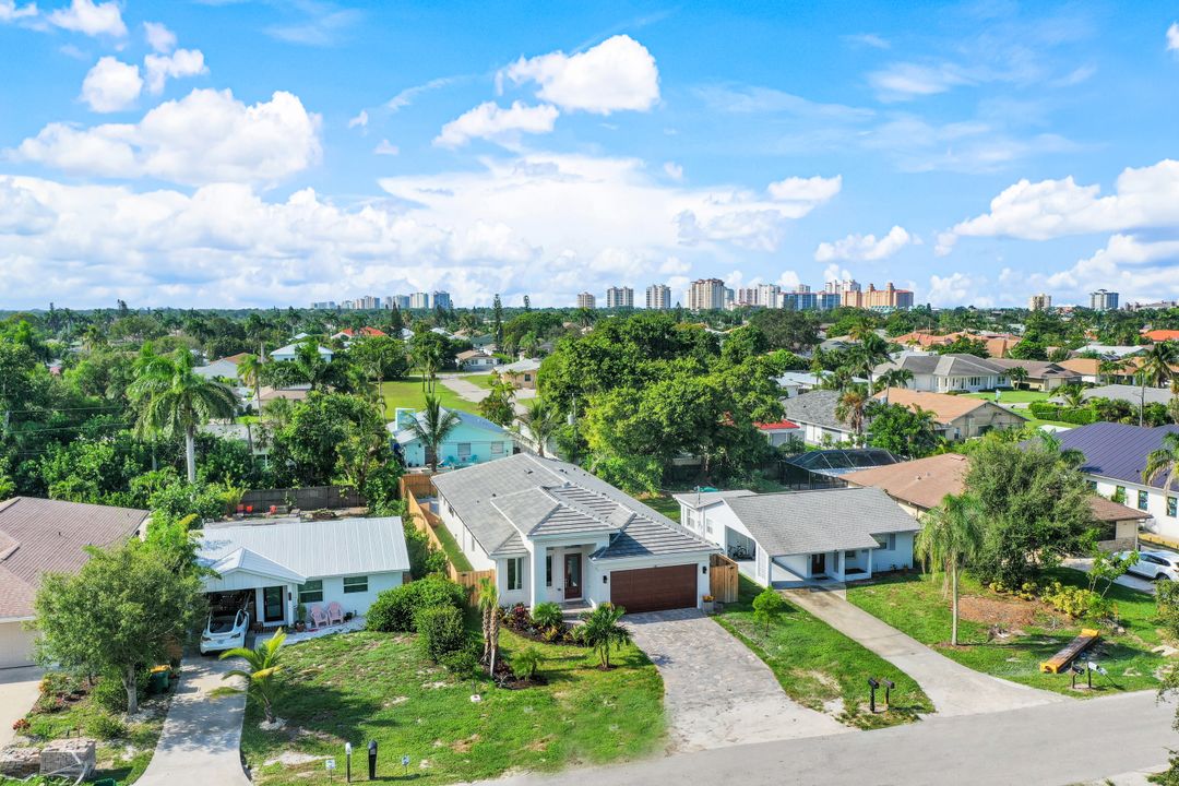 662 105th Ave N, Naples, FL 34108