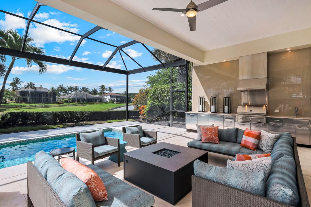 2048 Isla Vista Ln, Naples, FL 34105