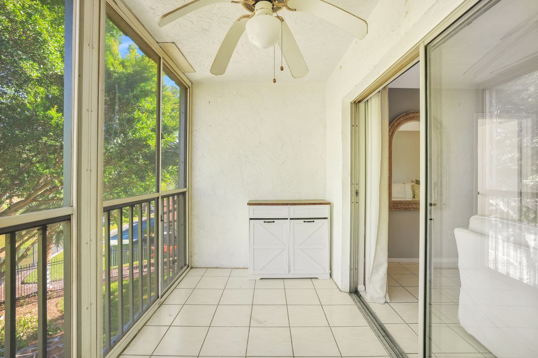 499 Forest Lakes Blvd #312, Naples, FL 34105