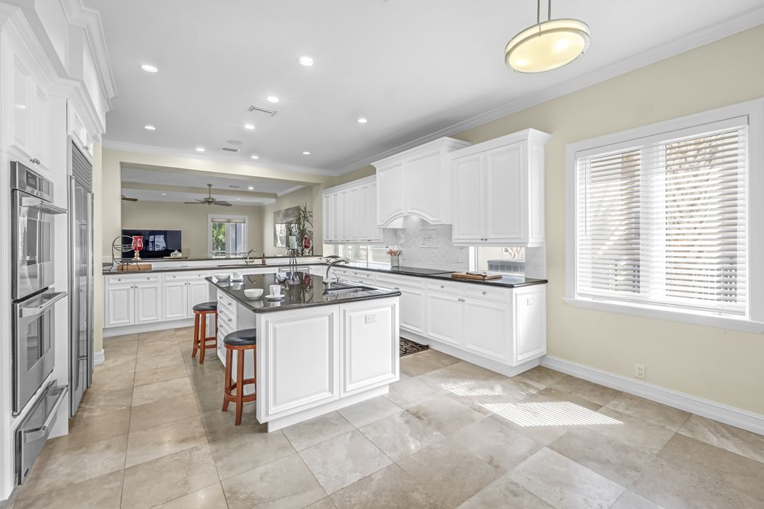 175 Topanga Dr, Bonita Springs, FL 34134