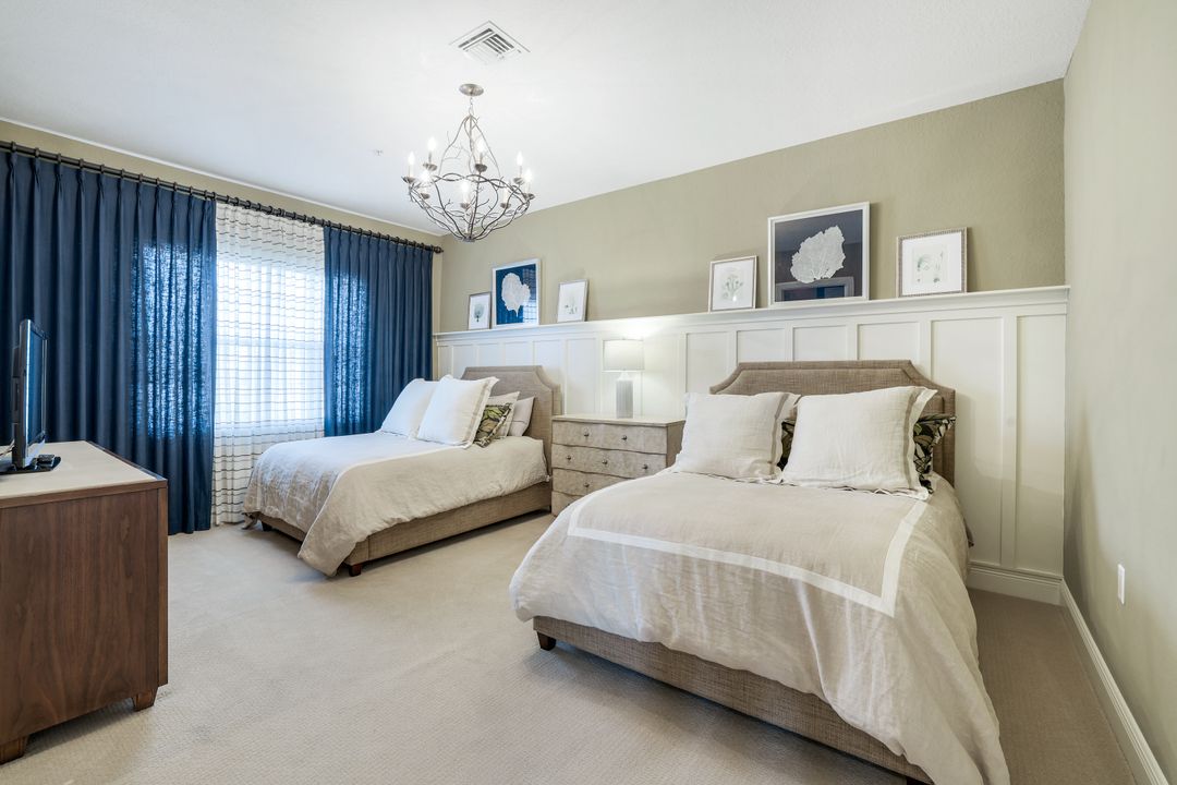 9053 Cascada Way #202, Naples, FL 34114